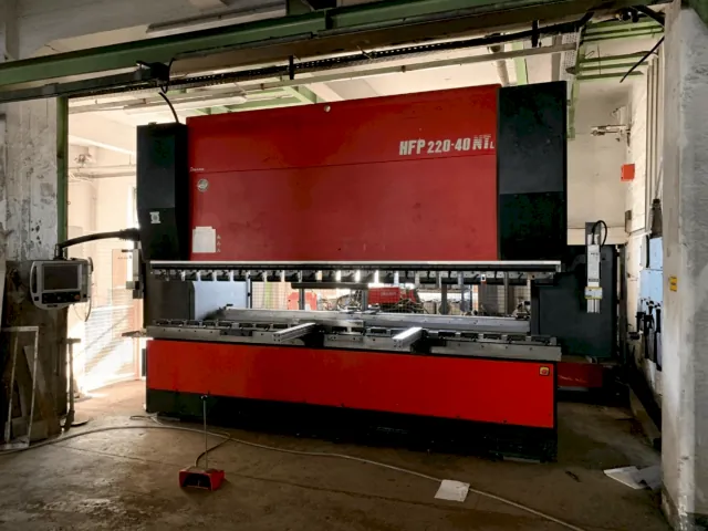Ohraňovací lis AMADA HFP NT 220-4L