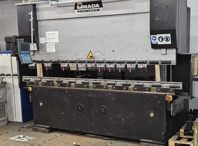 Ohraňovací lis AMADA HFBO 100-30