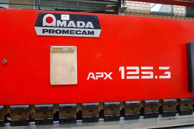 Ohraňovací lis AMADA APX 125.3