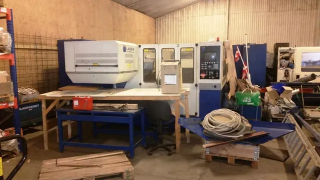 Laserové řezací centrum TRUMPF TruMatic L 3030