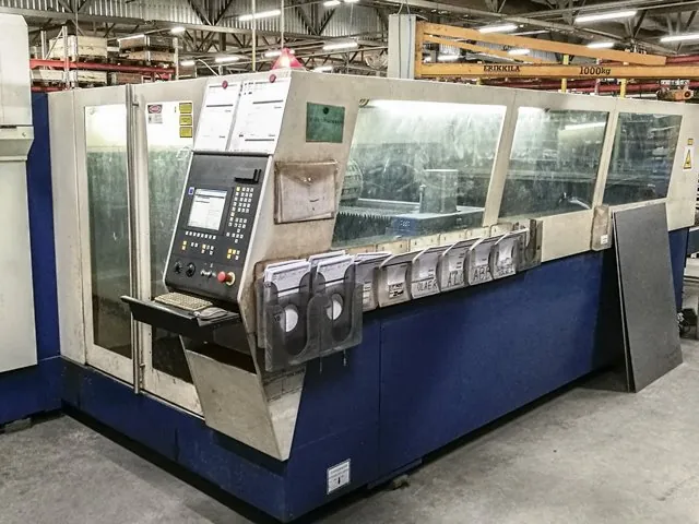Laserové řezací centrum TRUMPF TruMatic L 3050