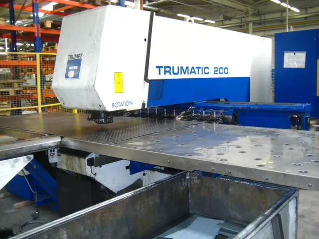 Vysekávací stroj TRUMPF TruMatic 200R