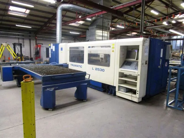 Laserové řezací centrum TRUMPF TruMatic L 2530