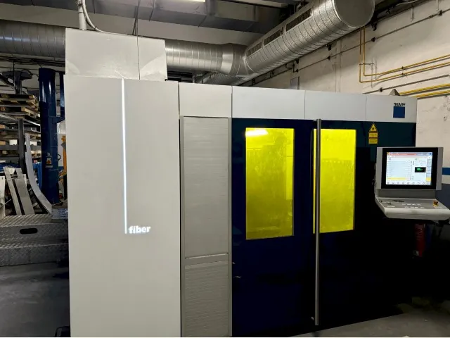 Laserové řezací centrum TRUMPF TruLaser 3030 Fiber