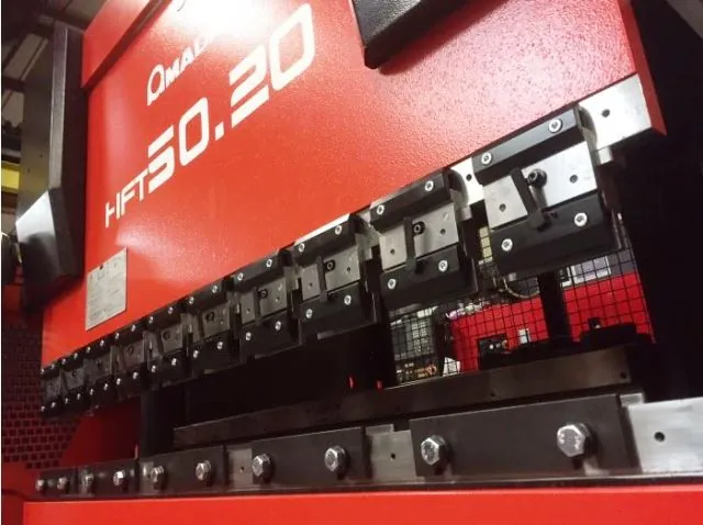 Ohraňovací lis AMADA HFT 50-20