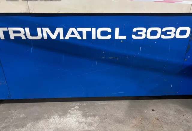 Laserové řezací centrum TRUMPF TruMatic L 3030