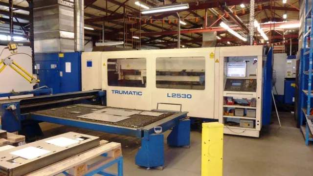 Laserové řezací centrum TRUMPF TruMatic L 2530